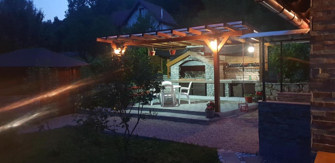 Green Garden Lohovo Bihać Exterior foto